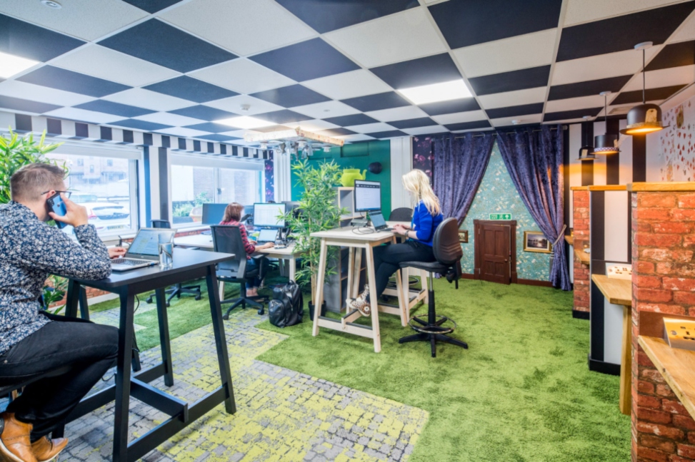 DeskLodge House 2